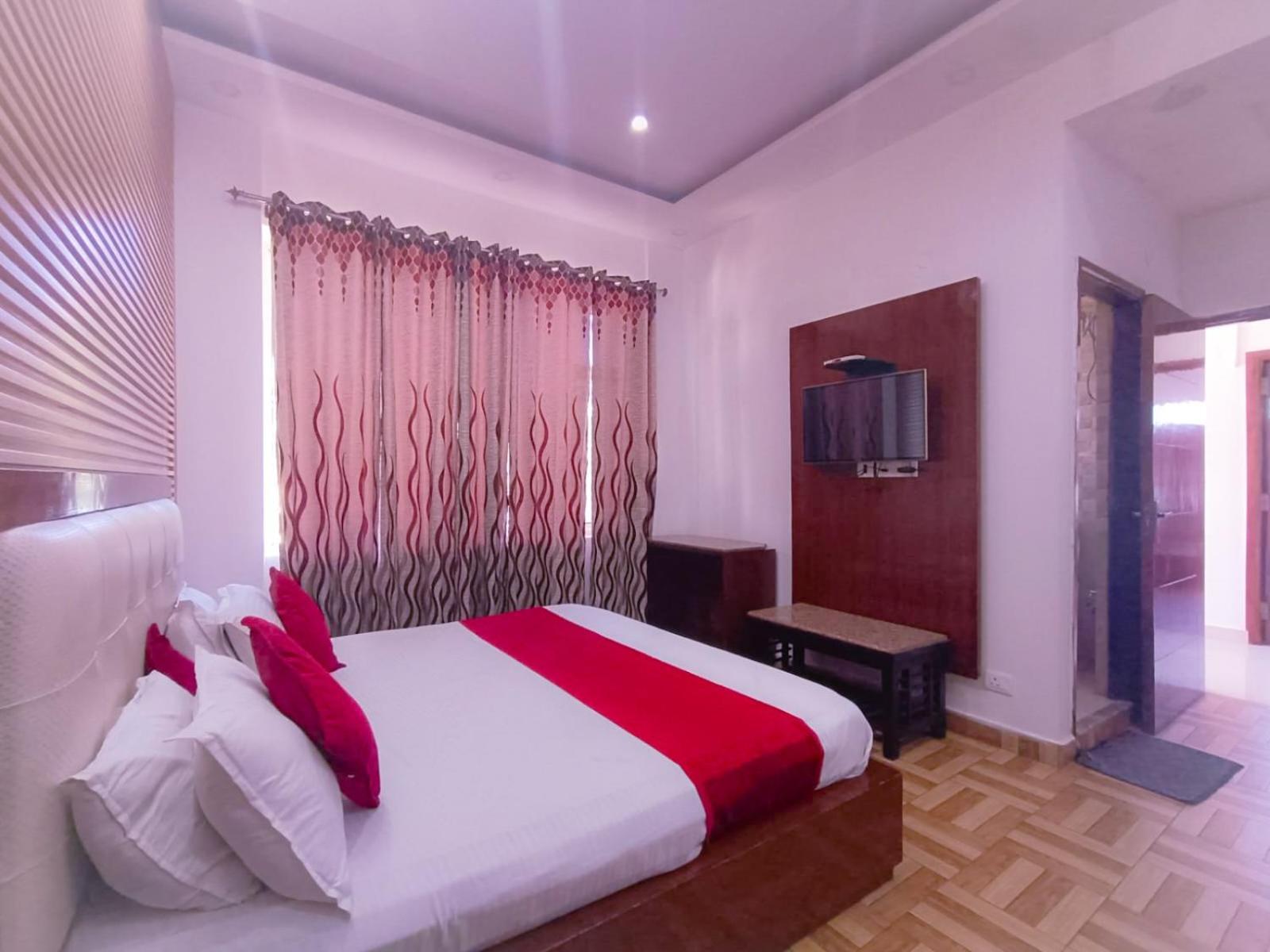 Hotel Snow Ark Inn, Далхаузі Екстер'єр фото