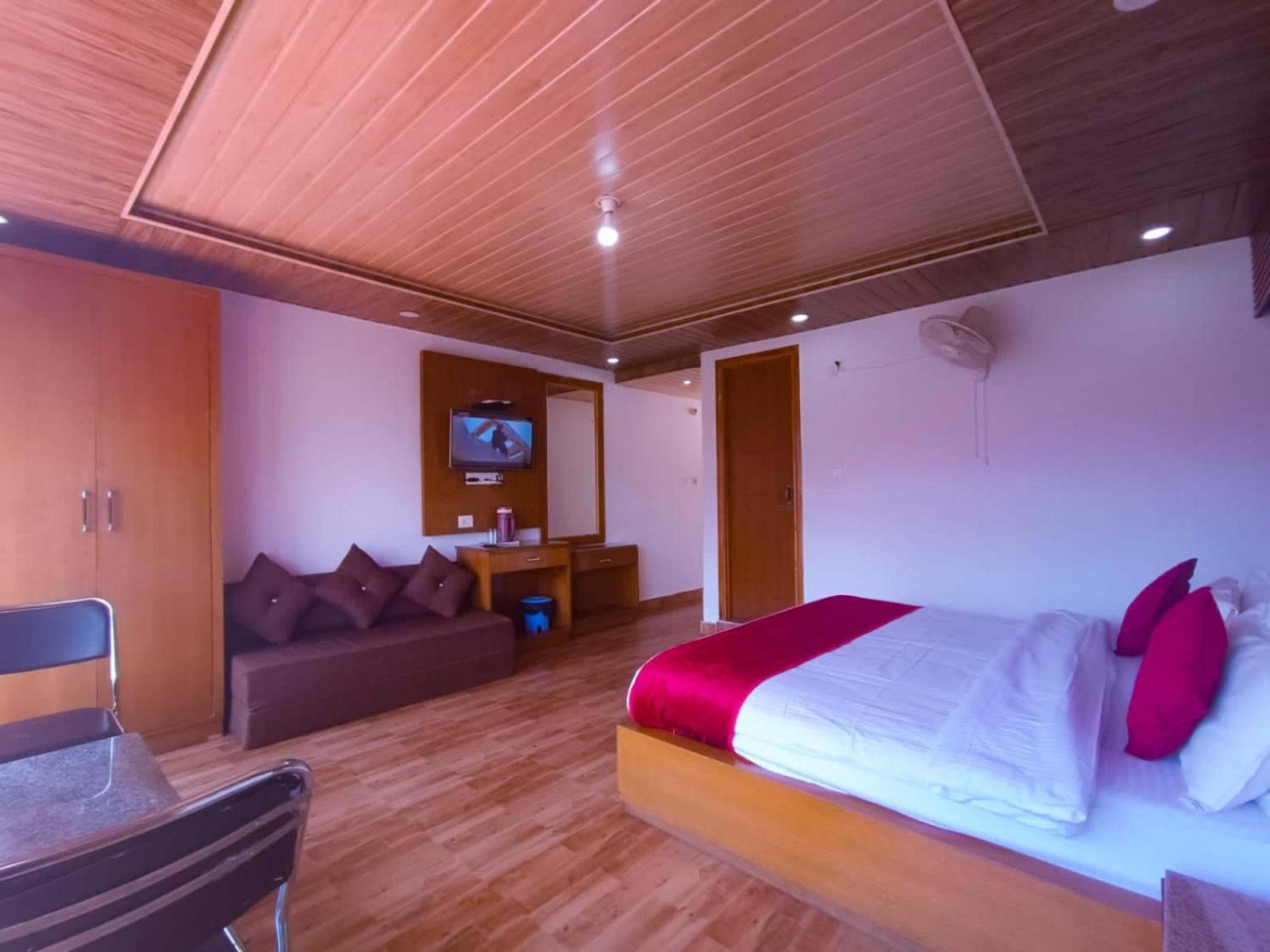 Hotel Snow Ark Inn, Далхаузі Екстер'єр фото